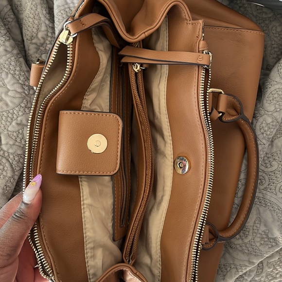 Jones New York Camel Brown Bag - Picture 3 of 4